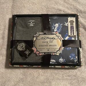 New Ed Hardy crew top and stretch jogger set S
